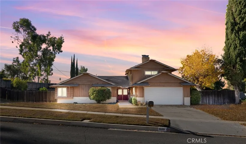 1610 Helena Lane, Redlands, California 92373