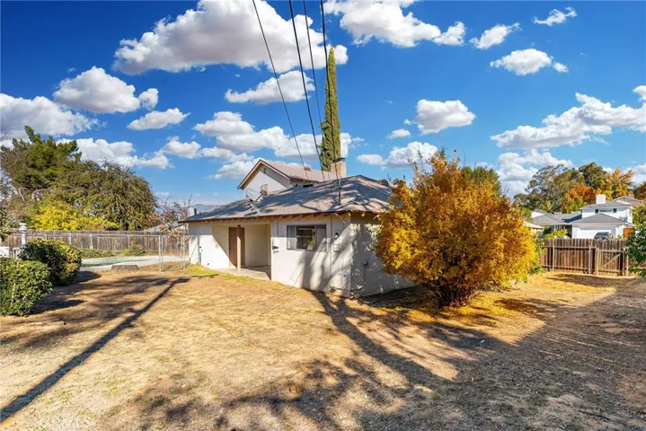 1610 Helena Lane, Redlands, California 92373
