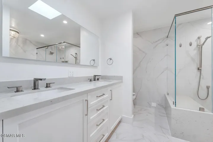 Primary bath