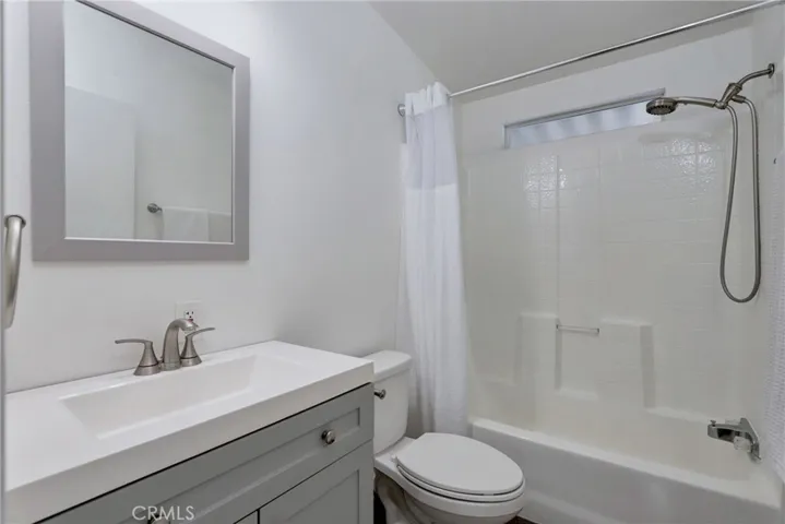 23301 Ridge Route Drive 230, Laguna Hills, California 92653