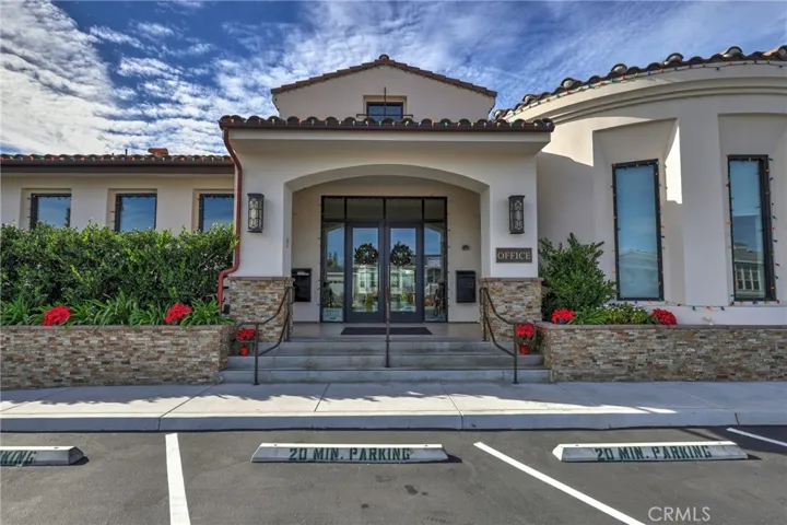 23301 Ridge Route Drive 230, Laguna Hills, California 92653