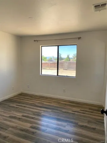 14961 Walnut Street 2, Hesperia, California 92345