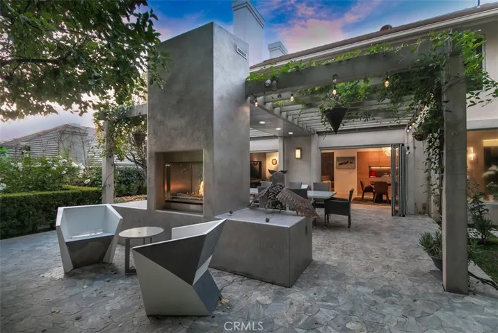 6084 Lake Lindero Drive, Agoura Hills, California 91301