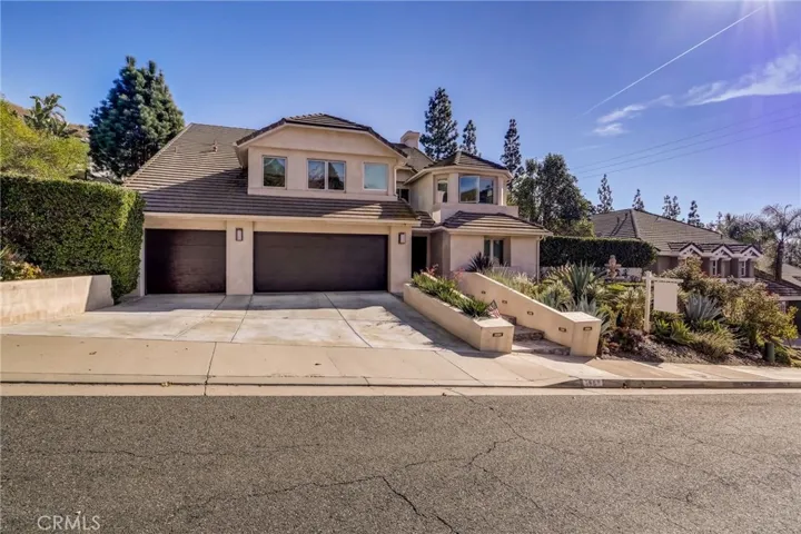 6084 Lake Lindero Drive, Agoura Hills, California 91301