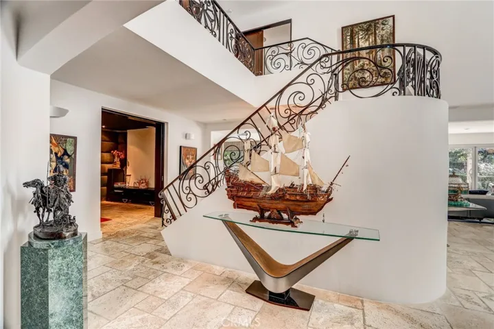 6084 Lake Lindero Drive, Agoura Hills, California 91301