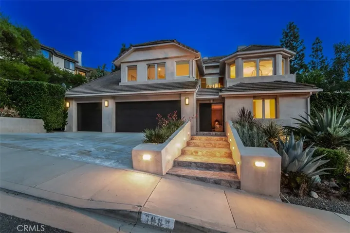 6084 Lake Lindero Drive, Agoura Hills, California 91301
