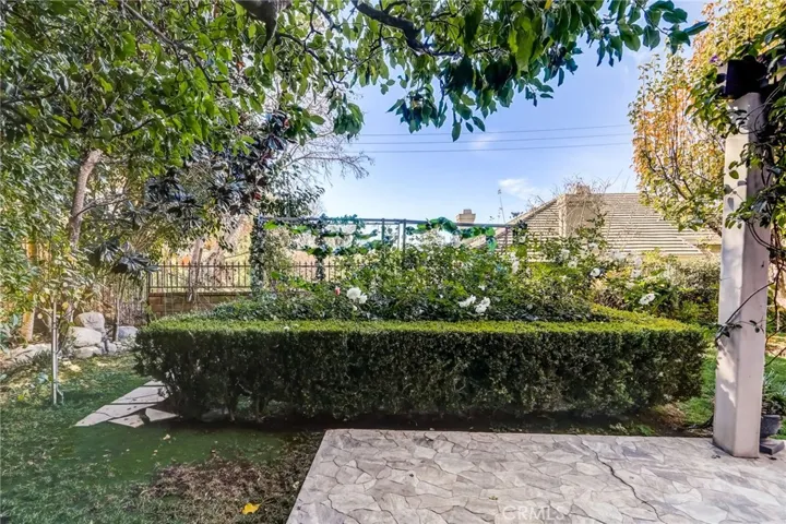 6084 Lake Lindero Drive, Agoura Hills, California 91301