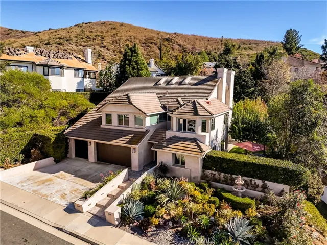 6084 Lake Lindero Drive, Agoura Hills, California 91301
