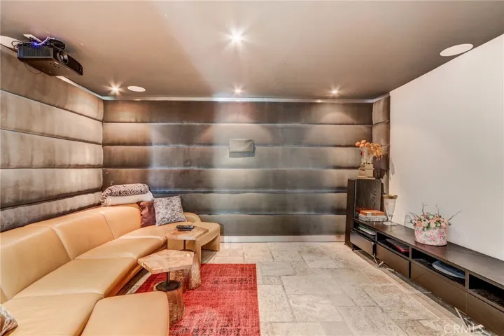 6084 Lake Lindero Drive, Agoura Hills, California 91301