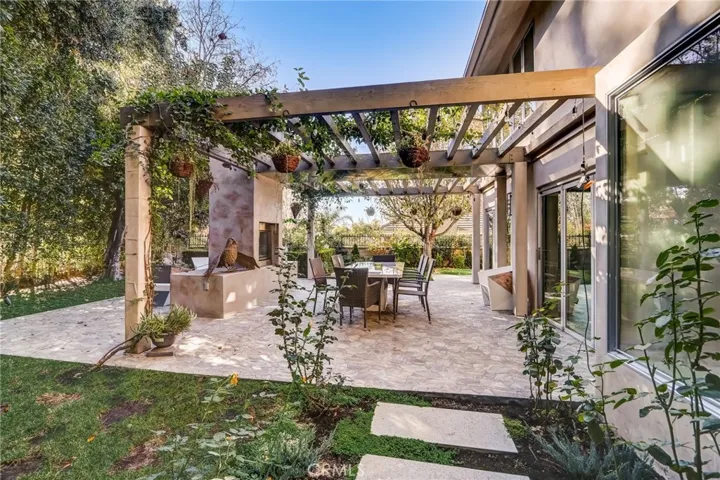 6084 Lake Lindero Drive, Agoura Hills, California 91301