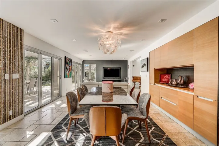 6084 Lake Lindero Drive, Agoura Hills, California 91301