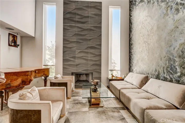 6084 Lake Lindero Drive, Agoura Hills, California 91301