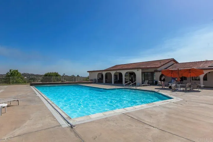 633 Via Bogota, Vista, California 92081