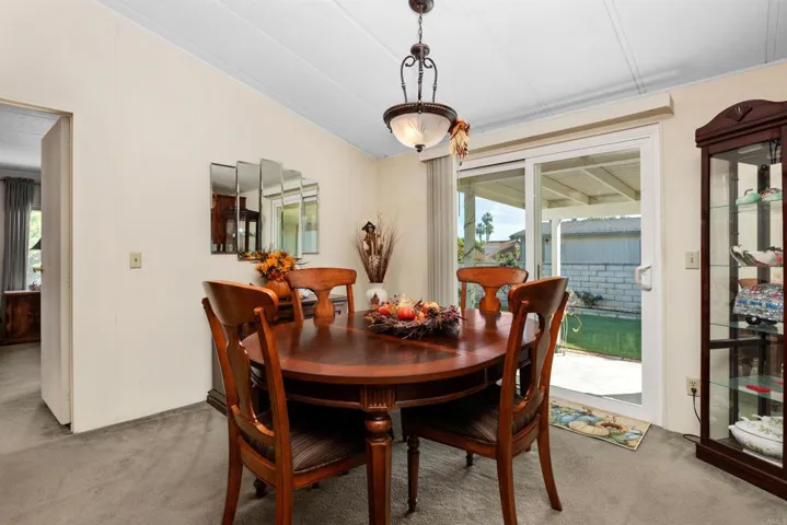 633 Via Bogota, Vista, California 92081