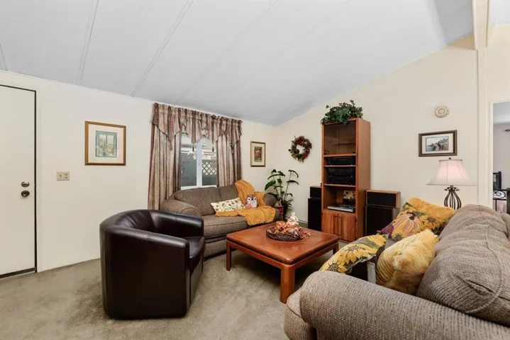 633 Via Bogota, Vista, California 92081
