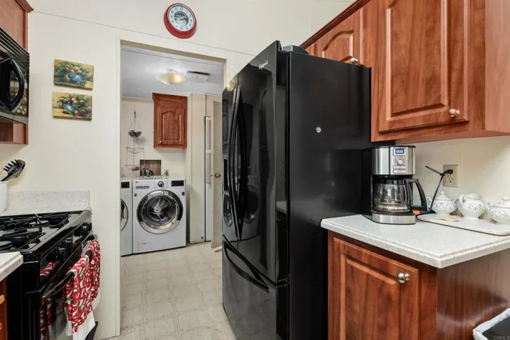 633 Via Bogota, Vista, California 92081