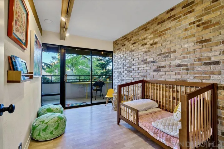 2533 Navarra Dr 1a, Carlsbad, California 92009
