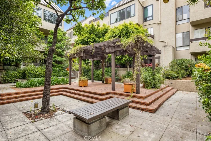950 N Kings Road 225, West Hollywood, California 90069