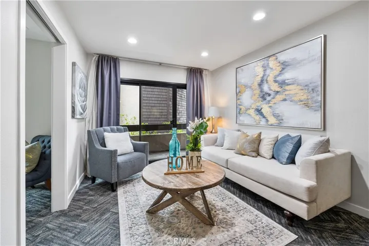 950 N Kings Road 225, West Hollywood, California 90069