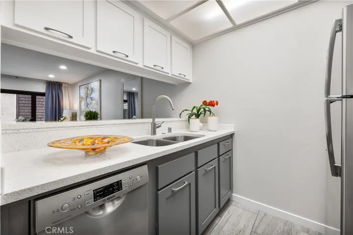 950 N Kings Road 225, West Hollywood, California 90069
