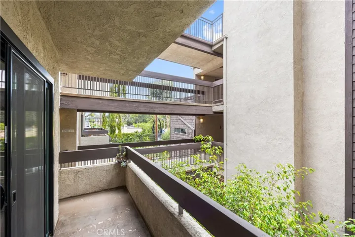 950 N Kings Road 225, West Hollywood, California 90069
