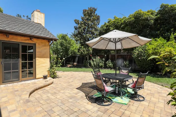 175 Higgins Avenue, Los Altos, California 94022