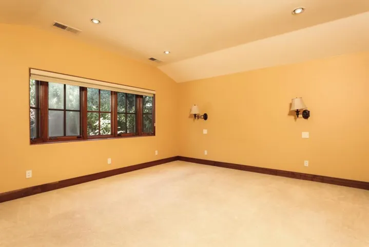 175 Higgins Avenue, Los Altos, California 94022