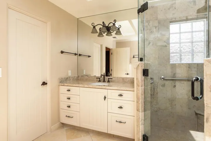 175 Higgins Avenue, Los Altos, California 94022
