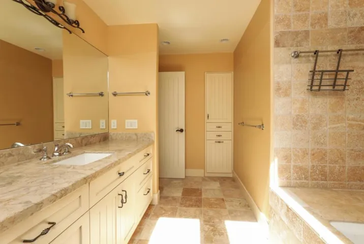 175 Higgins Avenue, Los Altos, California 94022