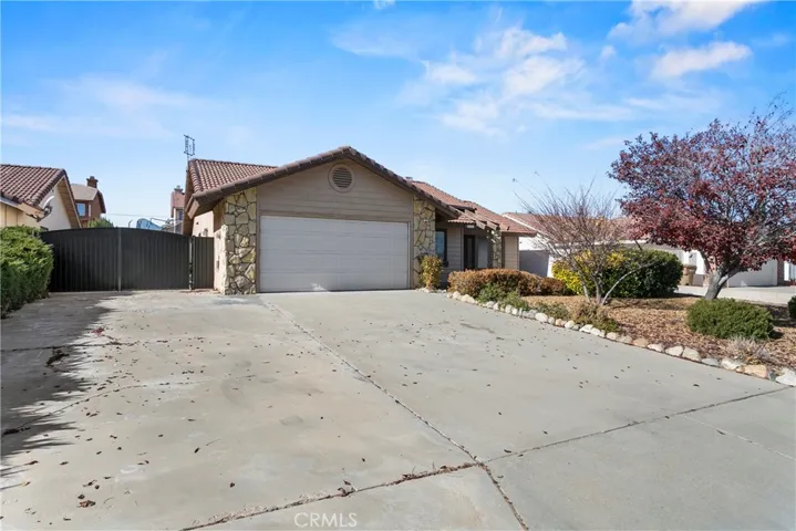 8558 Valley View Drive, Hesperia, California 92344