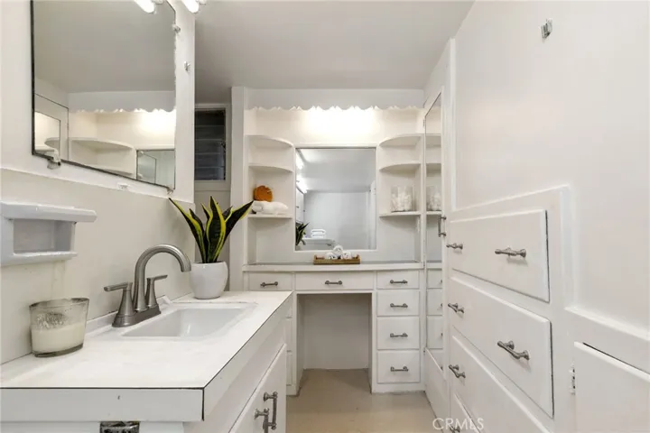 1550 Silver Street, Hermosa Beach, California 90254