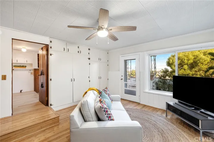 1550 Silver Street, Hermosa Beach, California 90254