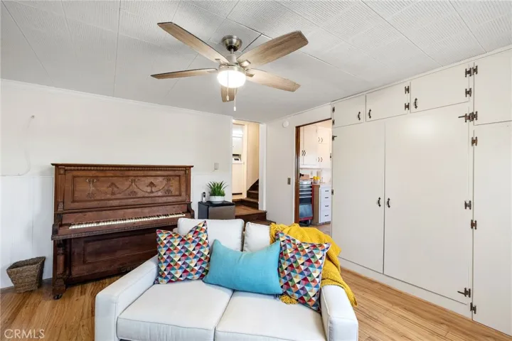 1550 Silver Street, Hermosa Beach, California 90254