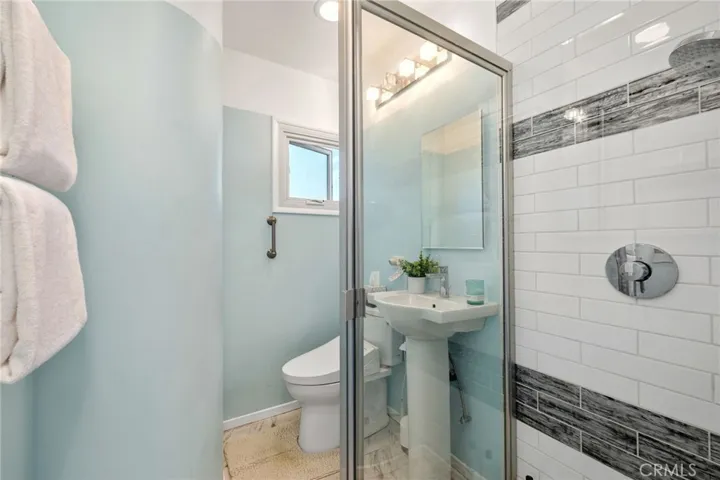 1550 Silver Street, Hermosa Beach, California 90254