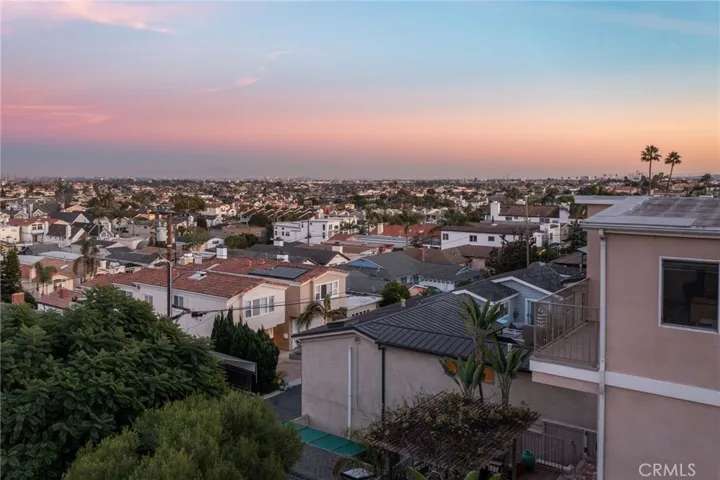 1550 Silver Street, Hermosa Beach, California 90254