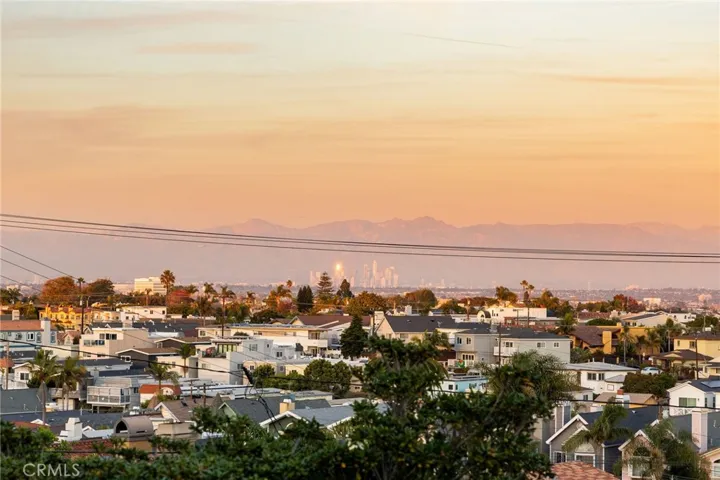 1550 Silver Street, Hermosa Beach, California 90254