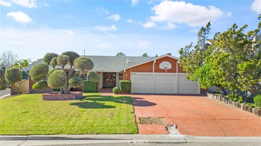 10721 Providence Drive, Villa Park, California 92861
