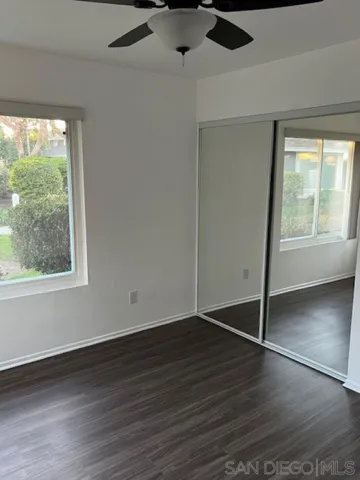Middle Bedroom