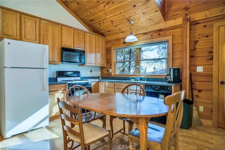 12295 Ridge Road, Loch Lomond, California 95461