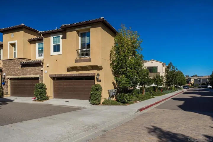 3252 Crecida Way, Carlsbad, California 92010