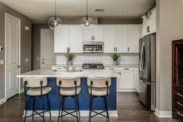 3252 Crecida Way, Carlsbad, California 92010