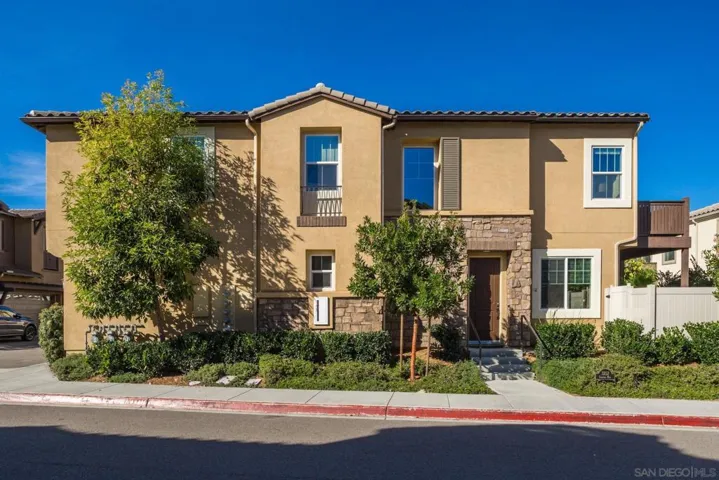 3252 Crecida Way, Carlsbad, California 92010