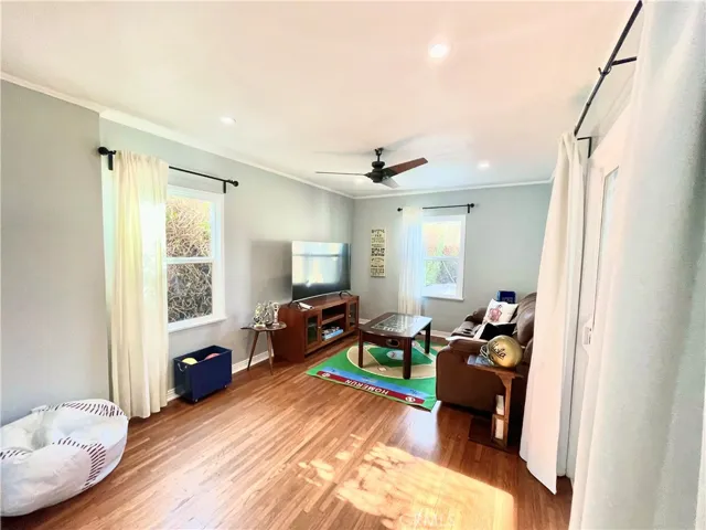 4415 Lime Avenue, Long Beach, California 90807