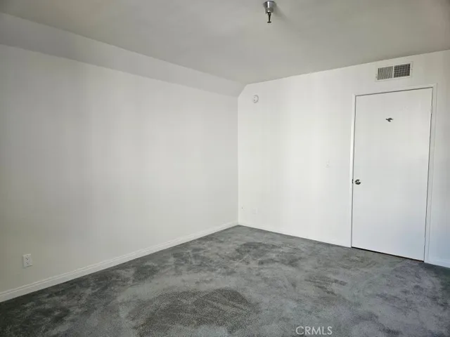 5143 Bakman Avenue 318, North Hollywood, California 91601