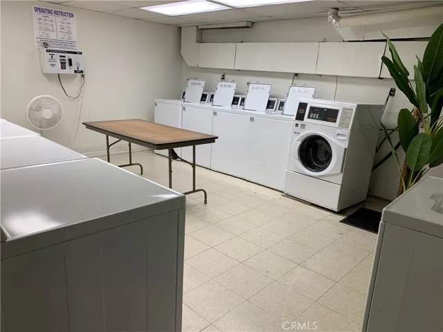 5143 Bakman Avenue 318, North Hollywood, California 91601