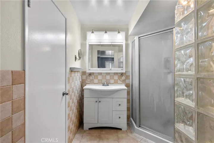 18120 Sundowner Way 1119, Canyon Country, California 91387
