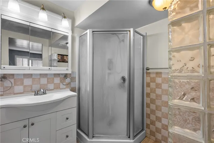 18120 Sundowner Way 1119, Canyon Country, California 91387