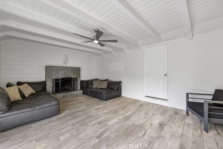 9524 Muller Street, Downey, California 90241