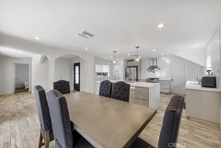 9524 Muller Street, Downey, California 90241