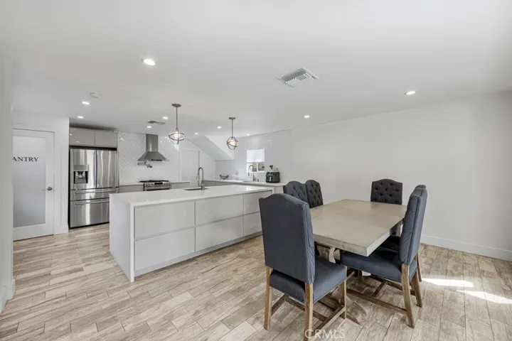 9524 Muller Street, Downey, California 90241